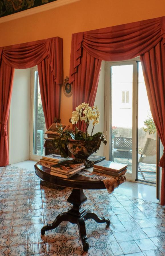 Donna Guia Suite Palermo Exterior photo