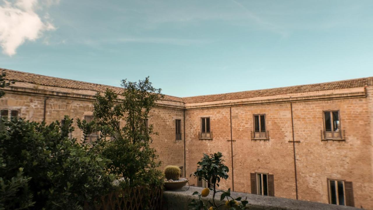 Donna Guia Suite Palermo Exterior photo