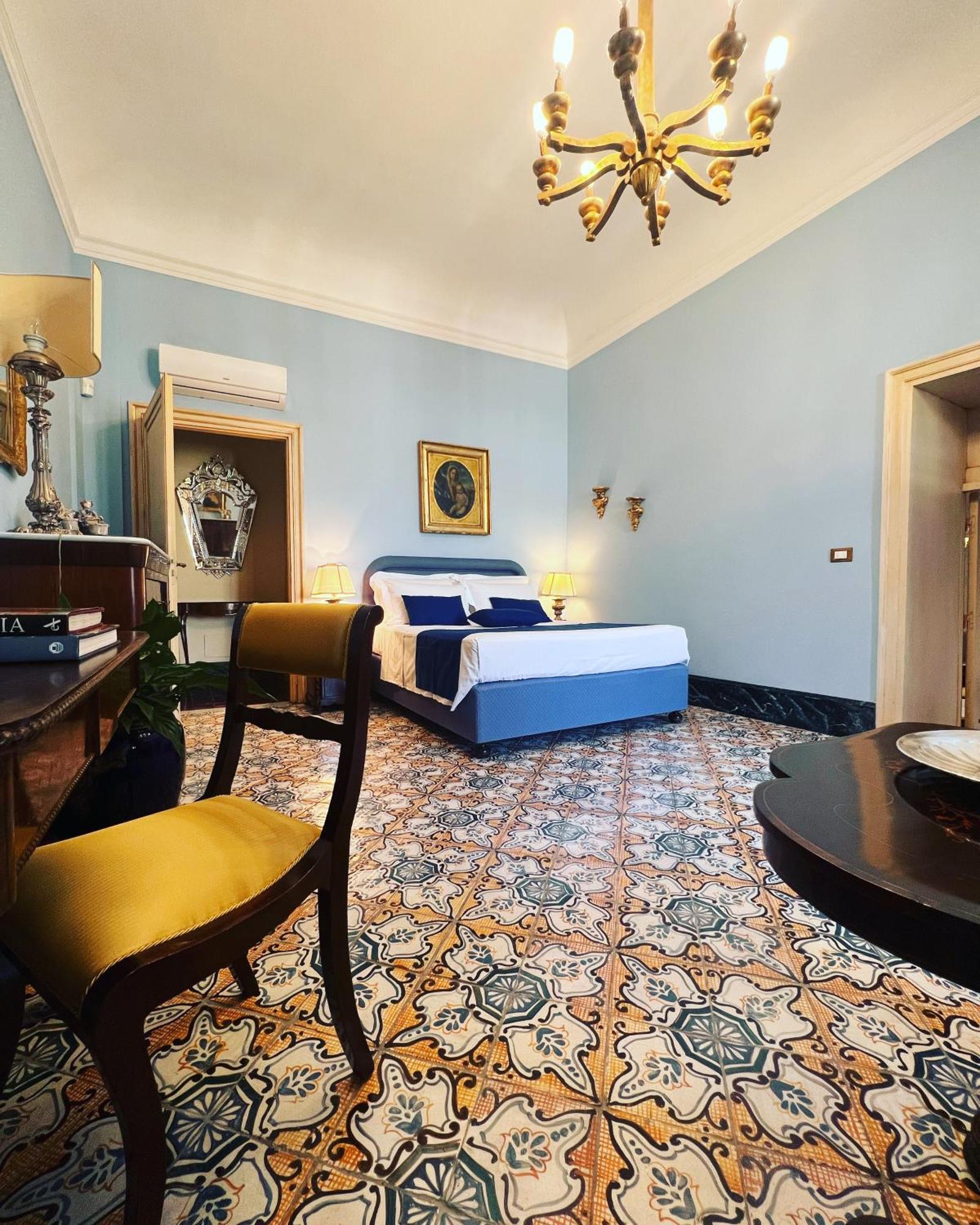 Donna Guia Suite Palermo Exterior photo