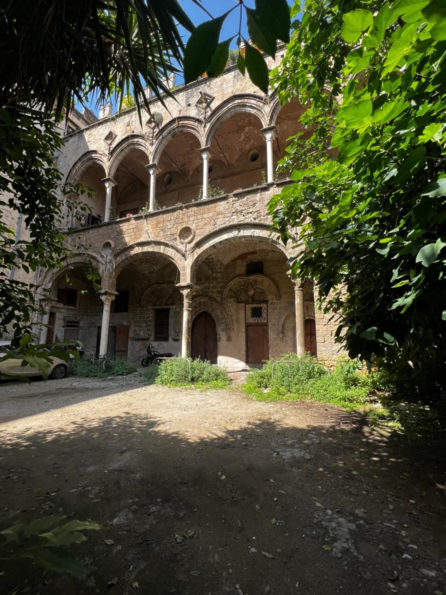Donna Guia Suite Palermo Exterior photo